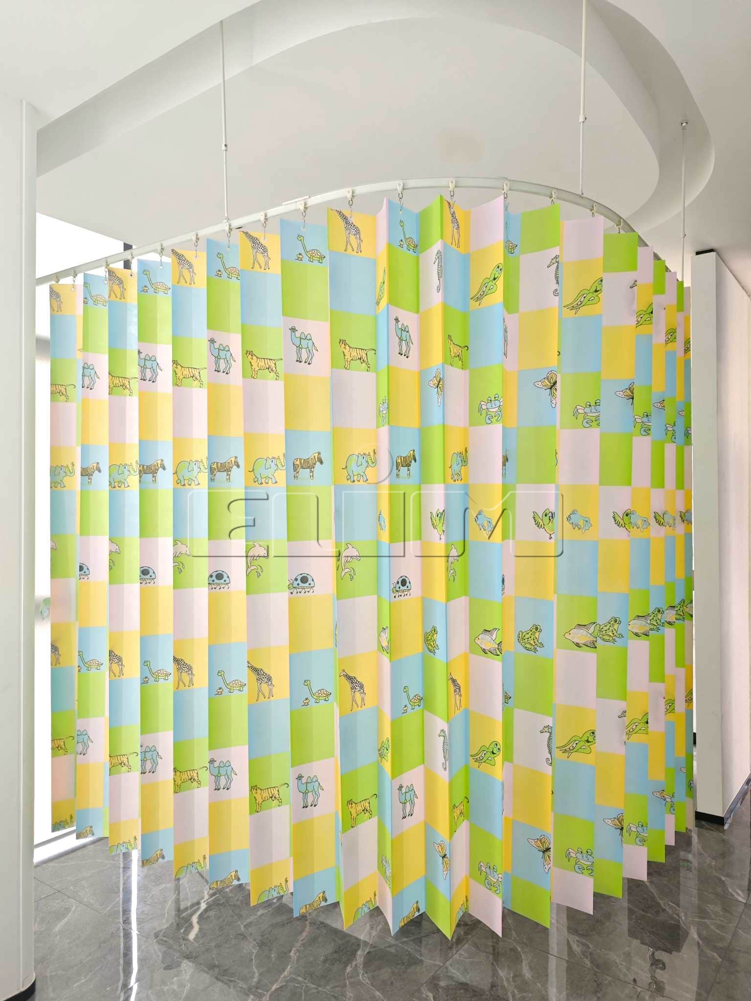 Tende monouso per cubicoli per ospedali e strutture sanitarie